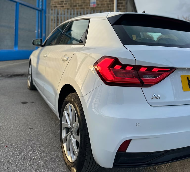 Audi, A1, Hatchback, 2019, Manual, 1498 (cc), 5 doors