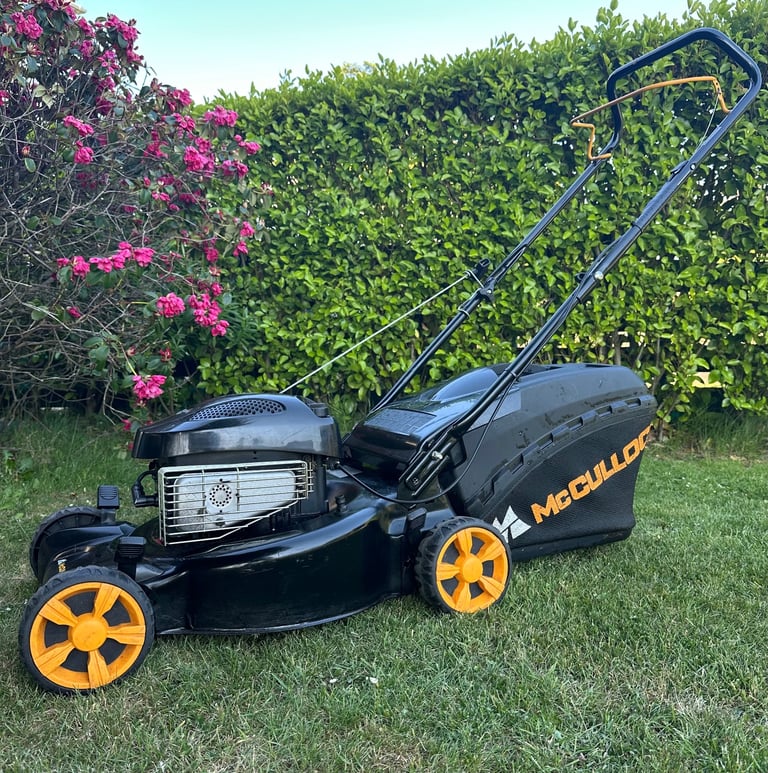 McCulloch petrol lawnmower 18”cut vgc serviced& sharpened Briggs 500series 158cc engine 