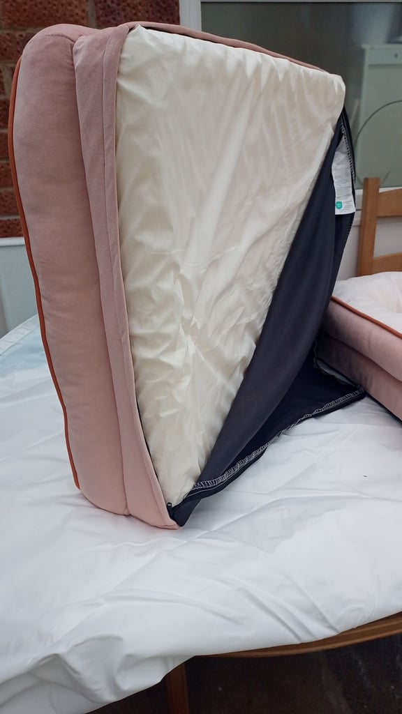 Orthorpedic dog beds