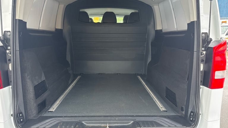 2024 Mercedes-Benz Vito 116CDI Premium Crew Van 9G-Tronic L3 Eu6 163PS PANEL VAN Diesel Automatic