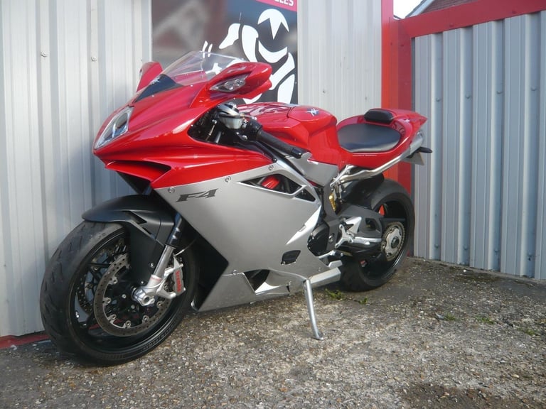 MV Agusta F4 1000R 2010 ITALIAN SUPER SPORTS BIKE PANAGALE V2 R 916 999 749 R SS