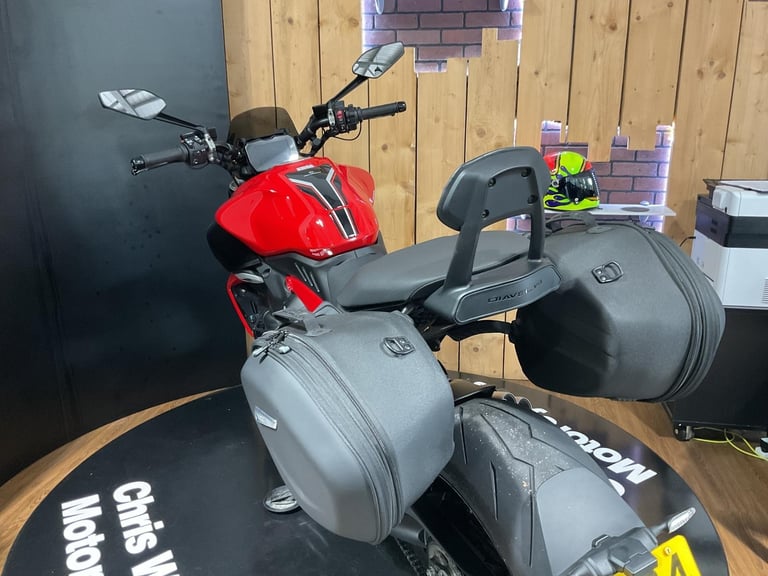 Ducati Diavel V4 TOURING 2024 just 3000 Miles! 1 Owner! FREE UK DELIVERY! Superb