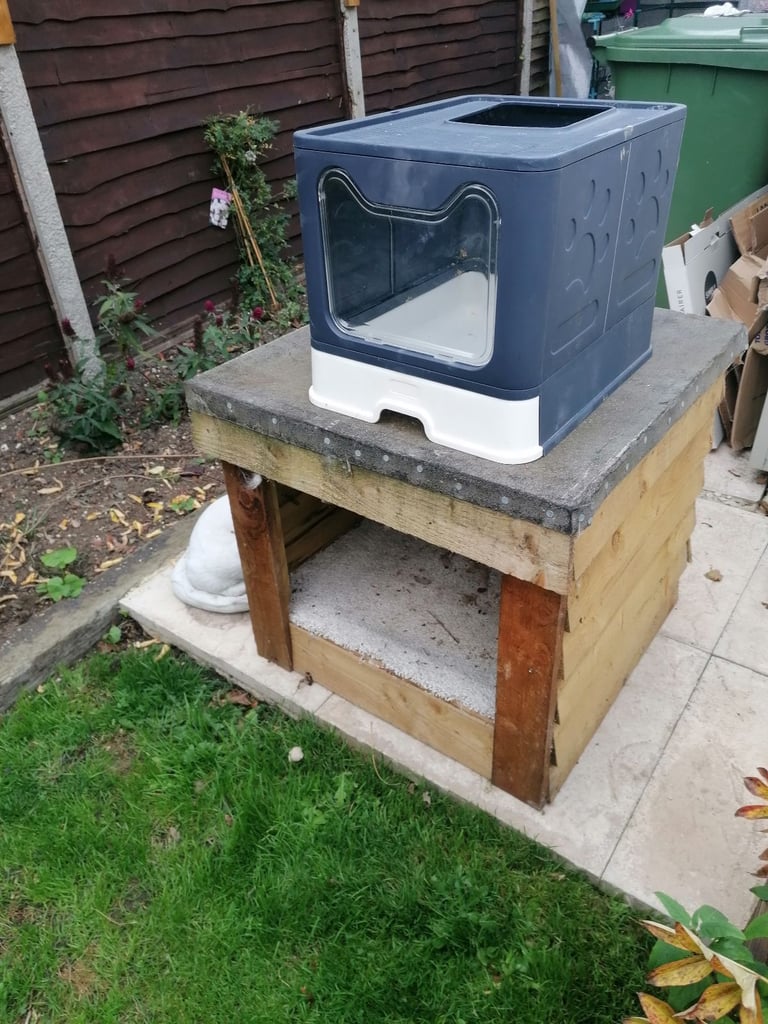 Litter tray / dog cat cover