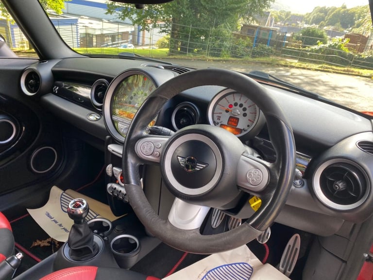 MINI MINI JOHN COOPER WORKS EDITION 211BHP FSH STUNNING RARE CAR SOON TO BE