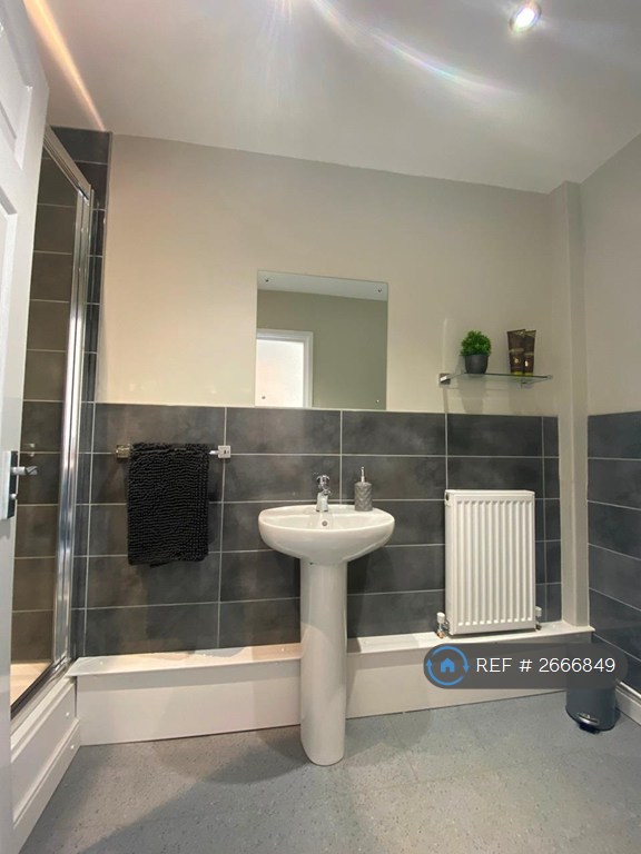 5 bedroom house in Gainsborough Road, Liverpool, L15 (5 bed) (#2666849)