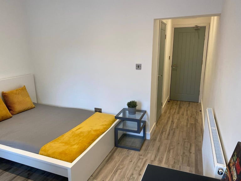 Spacious & Cosy Studio Flat for Rent CV1 5DW