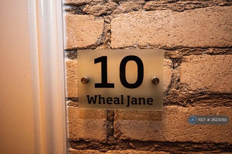 3 bedroom house in Camborne, Camborne, TR14 (3 bed) (#2623093)