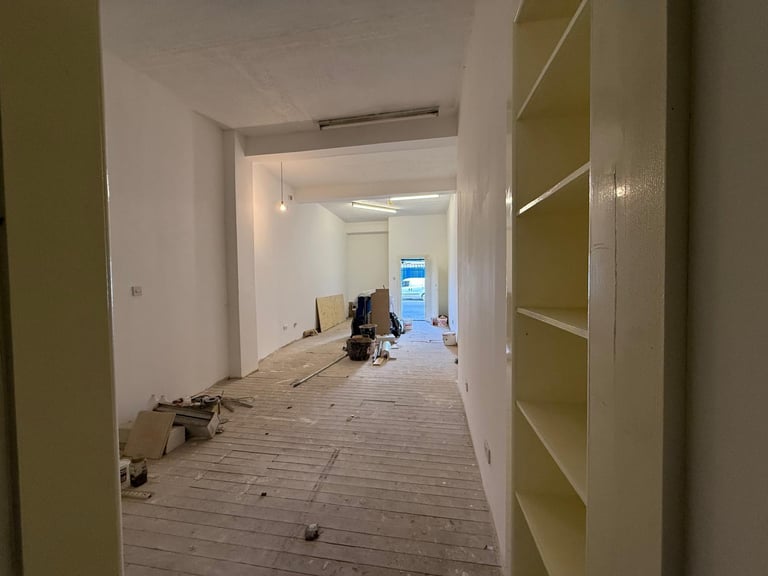 Shop to Rent - Prime Location, Westmuir Street, Glasgow