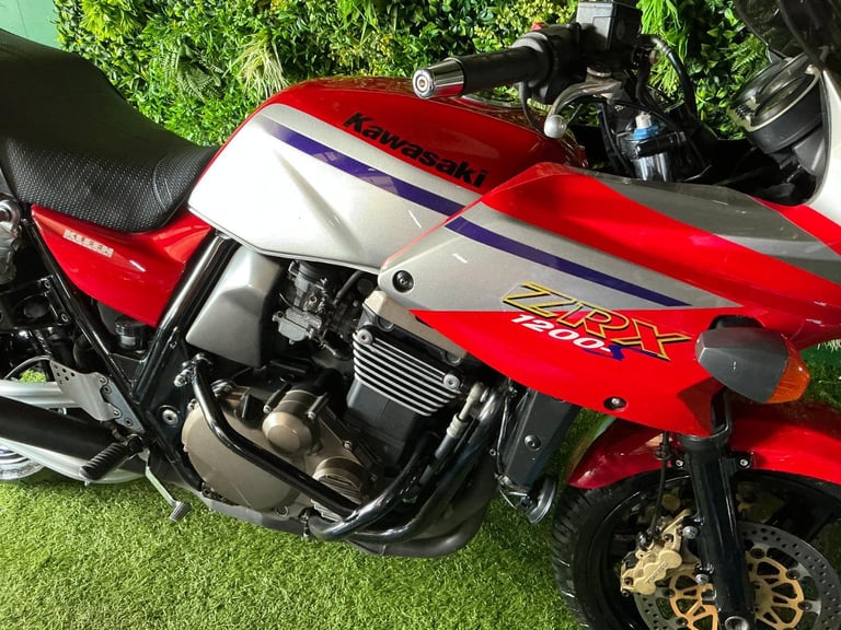 Kawasaki Zxr1200 free delivery 
