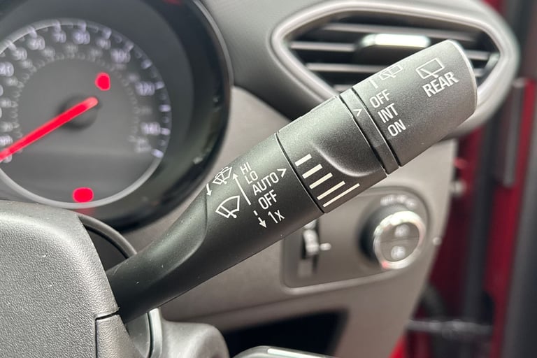 2023 Vauxhall Crossland 99594 Hatchback Petrol Automatic