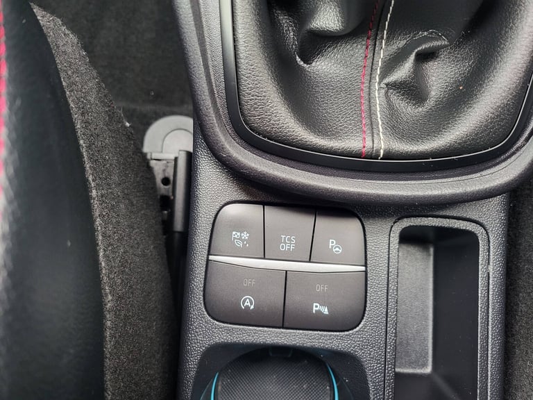 2023 Ford Puma 1.0 EcoBoost Hybrid mHEV Vivid Ruby Edition 5dr Hatchback HYBRID ELECTRIC Manual