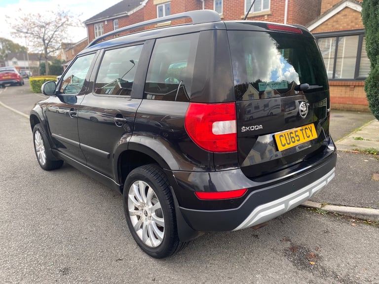 Skoda, YETI OUTDOOR, Hatchback, 2015, Manual, 1197 (cc), 5 doors