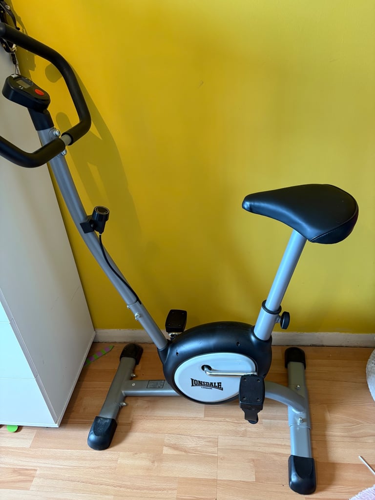 image for Lonsdale Excerise Bike 