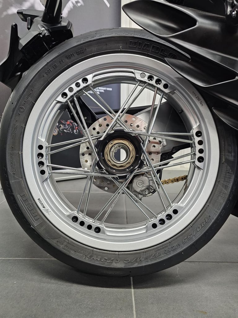 Brand new Superveloce AGO