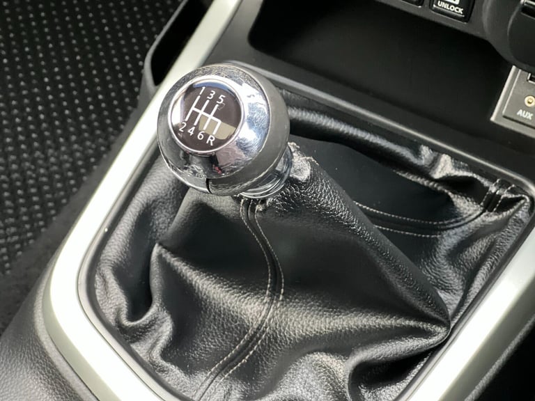 2017 Nissan Navara Double Cab Pick Up Tekna 2.3dCi 190 4WD PICK UP DIESEL Manual