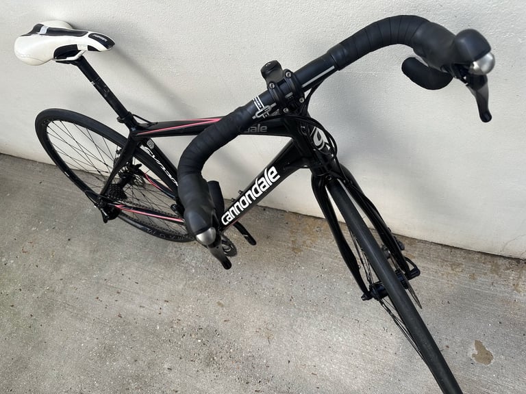 Cannondale Synape 105 Ladies Disc Road Bike 2016 6 Month WARRANTY (20"/52cm)