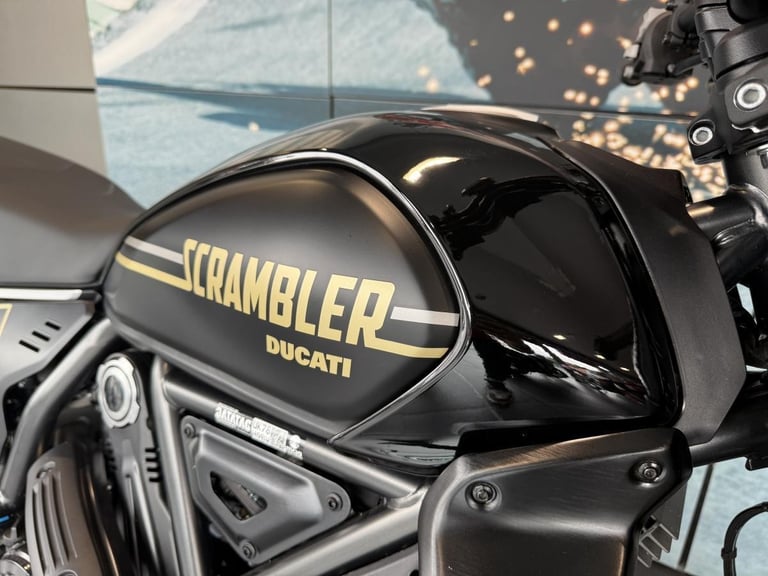 DUCATI SCRAMBLER FULL THROTTLE