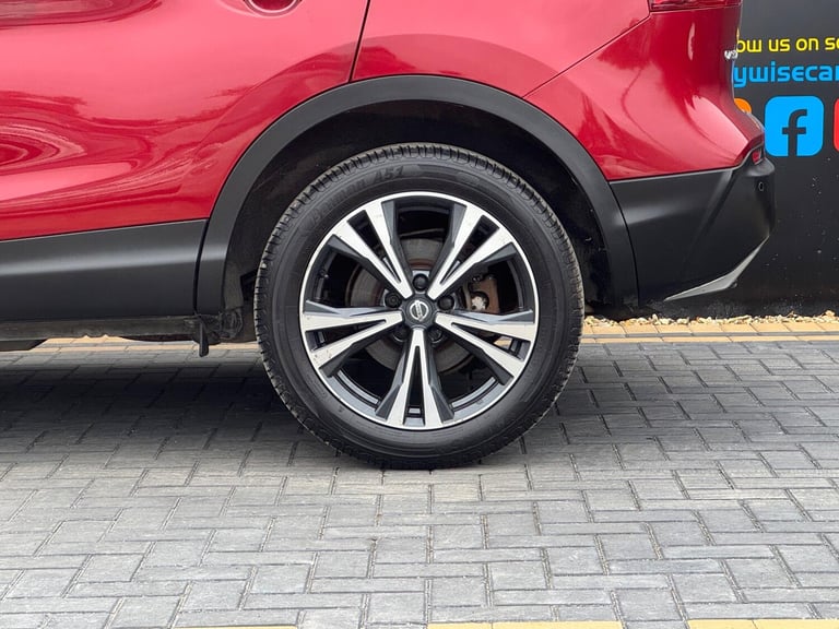 2017 Nissan Qashqai 1.5 dCi N-Connecta Euro 6 (s/s) 5dr HATCHBACK Diesel Manual