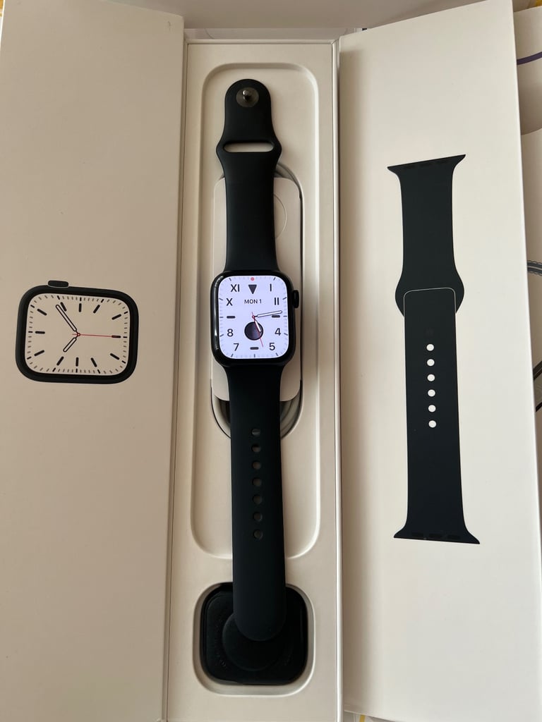 Apple Watch Series 7 41MM Excellent condition 