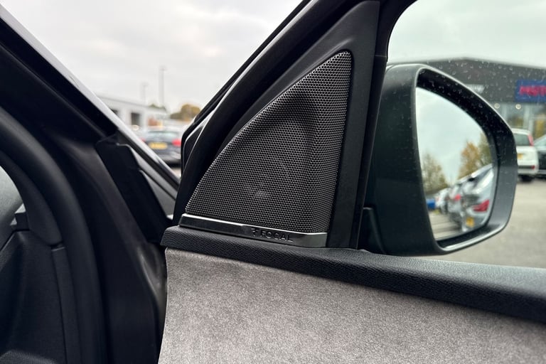 2022 Peugeot 3008 1.6 13.2kWh GT Premium e-EAT Euro 6 (s/s) 5dr SUV PETROL/ELECTRIC Automatic