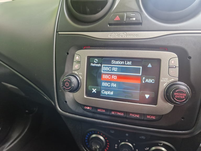 2017 Alfa Romeo MiTo 0.9 TB TwinAir 105 Progression 3dr HATCHBACK Petrol Manual