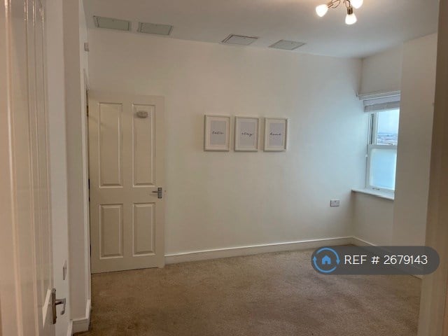 1 bedroom flat in Lower Ashley Road, St. Agnes, Bristol, BS2 (1 bed) (#2679143)