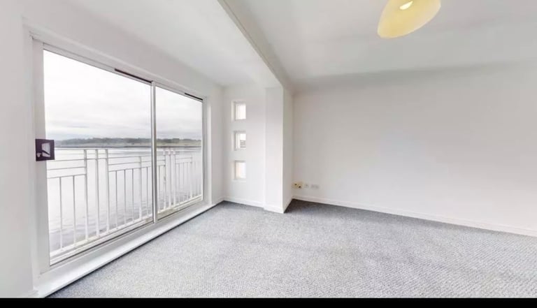 2 bed river flat for rent 