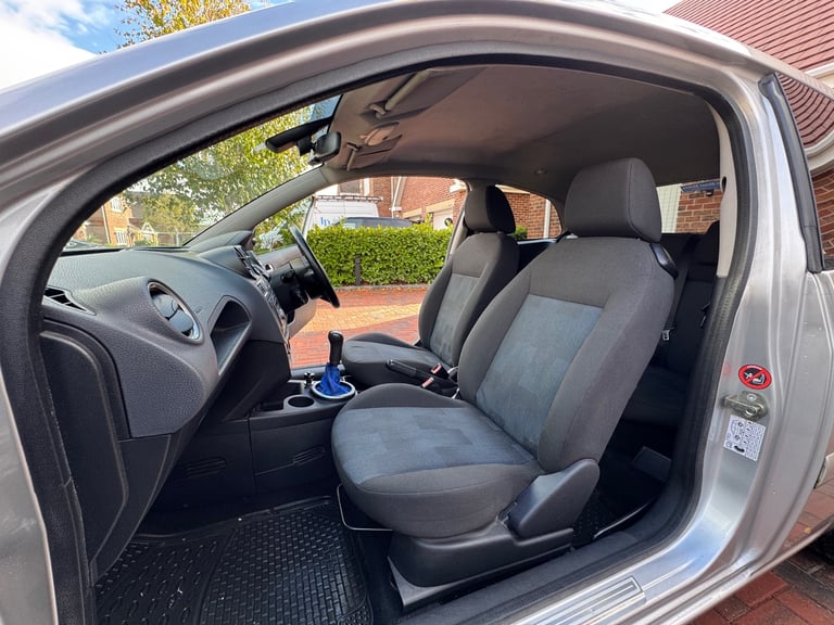 Ford, FIESTA, Hatchback, 2007, Manual, 1388 (cc), 3 doors