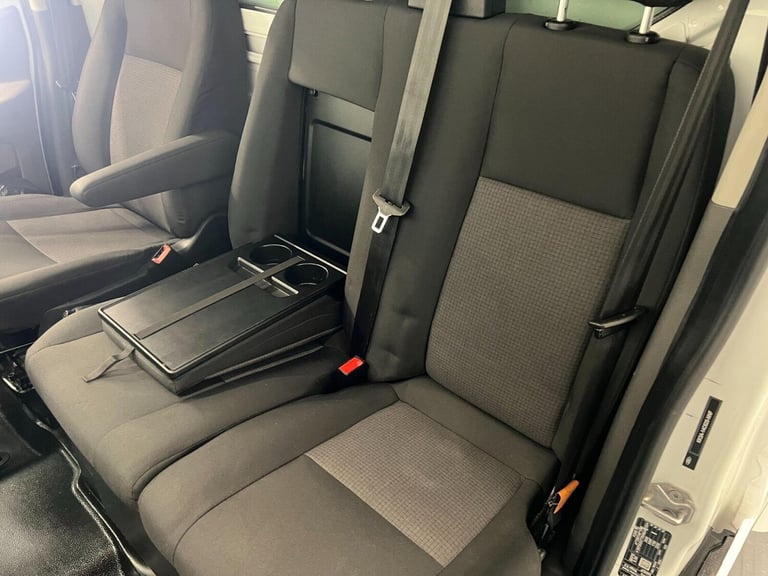 2023 Ford Transit 2.0 350 EcoBlue Leader FWD L4 Euro 6 (s/s) 2dr Luton Diesel Manual