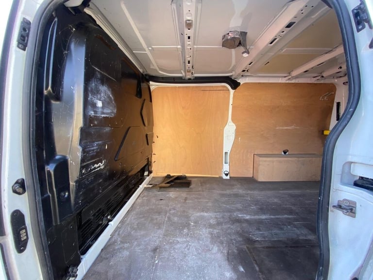 2018 Ford Transit Custom 2.0 TDCi 130ps Low Roof Van PANEL VAN DIESEL Manual