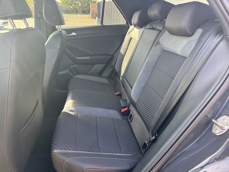 2021 71 VOLKSWAGEN T-ROC 2.0 TDI EVO R-LINE SUV 5DR DIESEL MANUAL EURO 6 (S/S)  