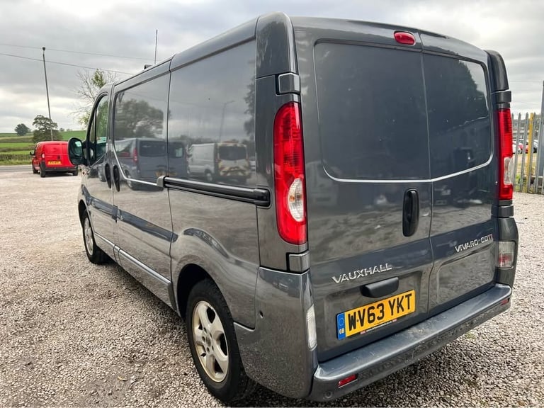 2013 Vauxhall Vivaro 2.0CDTI [115PS] Sportive Van 2.7t Tecshift Euro 5 PANEL VAN Diesel Manual