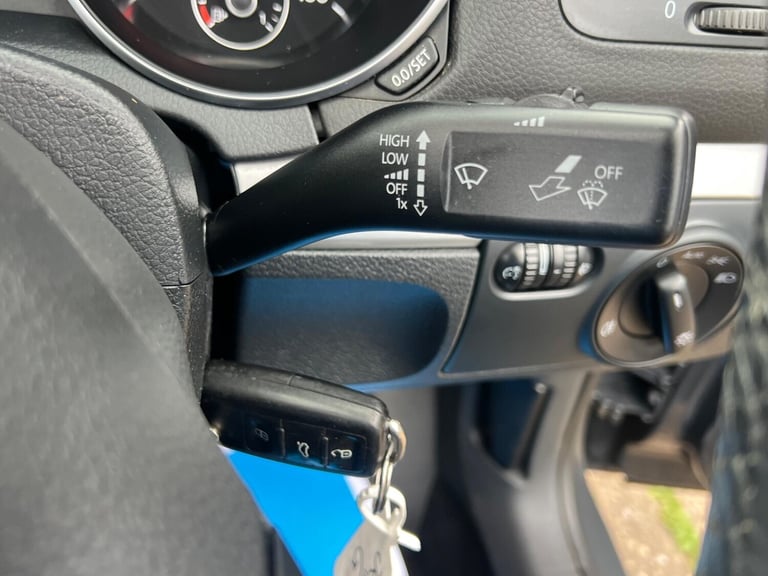 2015 Volkswagen Golf 1.6 TDI BlueMotion Tech SE Cabriolet 2dr Diesel Manual Euro 5 (s/s) (105 ps ...