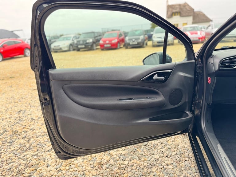 2015 DS Automobiles DS 3 1.6 BlueHDi DStyle Nav Euro 6 (s/s) 3dr HATCHBACK Diesel Manual