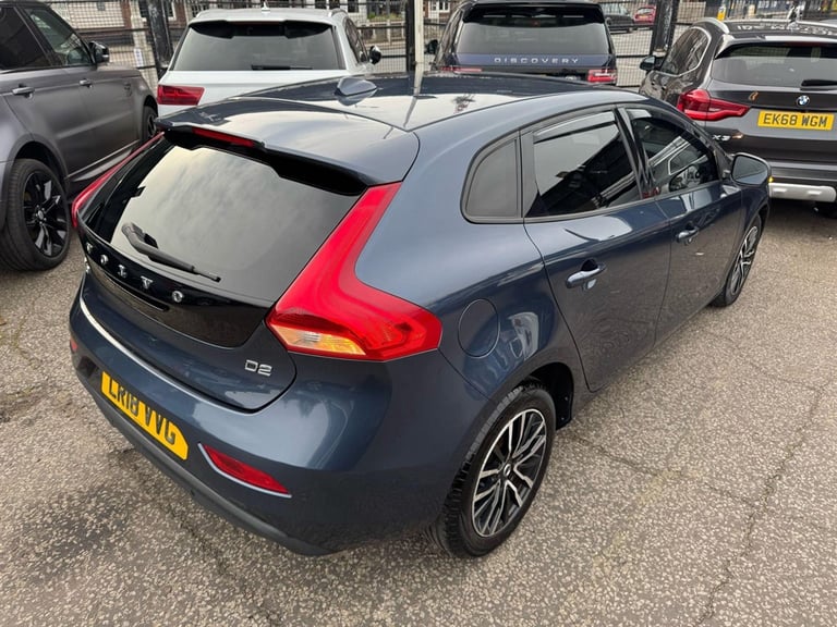 2018 Volvo V40 2.0 D2 Momentum Nav Plus Auto Euro 6 (s/s) 5dr Hatchback Diesel Automatic