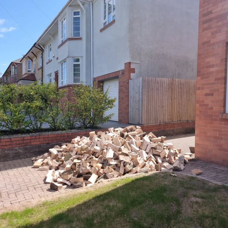 KILN DRIED HARDWOOD LOGS