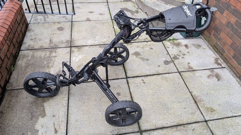 Clicgear model 3.5+ foldable golf caddy/trolly 