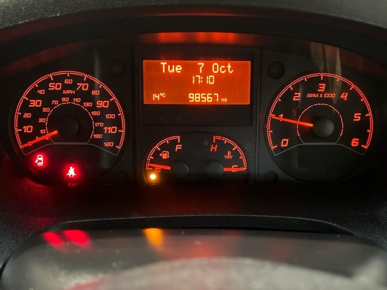 2018 Peugeot Boxer 2.0 BlueHDi 335 Professional L3 H2 Euro 6 5dr PANEL VAN Diesel Manual