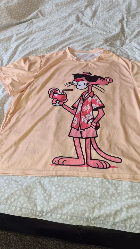 Pink Panther 6xl t shirt in excellent condition ultra cool. 1st 2c will buy