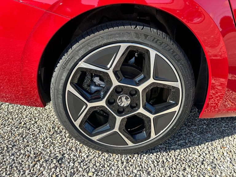 2025 Vauxhall Astra Astra 1.2 Turbo 130 Ultimate 5Dr Estate Estate Petrol Manual