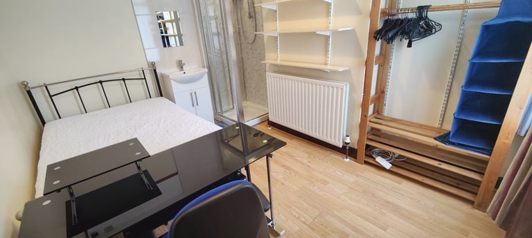 image for Double room with private shower and sink