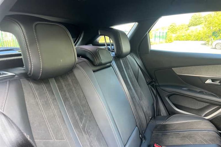 2022 Peugeot 3008 1.5 BlueHDi (130 PS) GT Premium 5 Door Diesel Automatic *** 1 Owner / Full SUV ...
