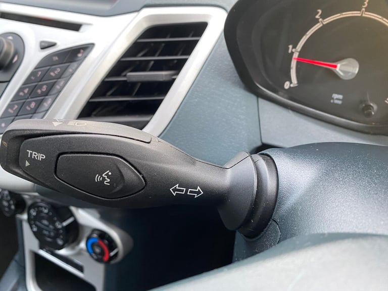 2011 Ford Fiesta 1.6 TDCi 95 Sport Van CAR DERIVED VAN Diesel Manual