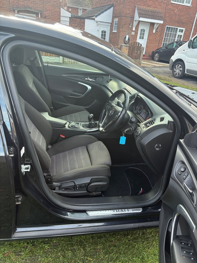 Vauxhall, INSIGNIA, Hatchback, 2015, Manual, 1956 (cc), 5 doors