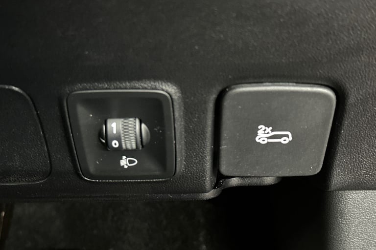 2024 MG MG HS 106290 Hatchback Petrol Manual