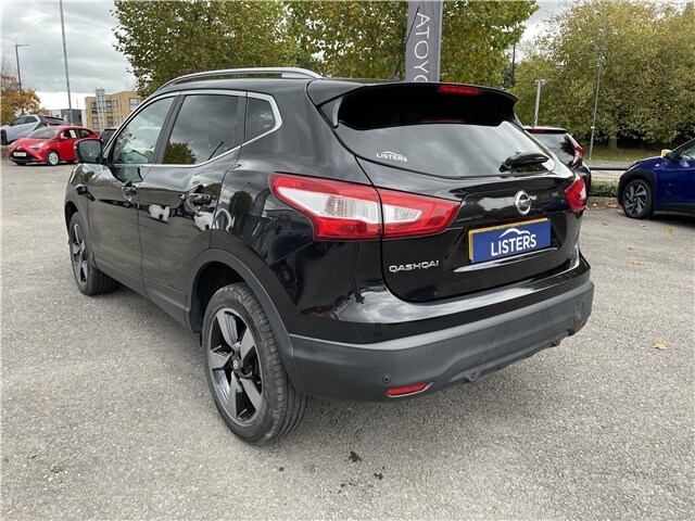 2017 Nissan Qashqai 1.6 DiG-T N-Connecta 5dr Hatchback Petrol Manual
