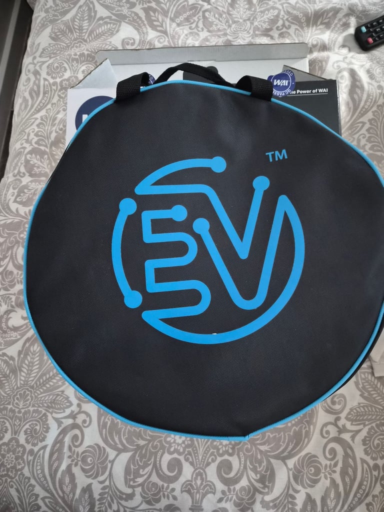 Electric car charger 