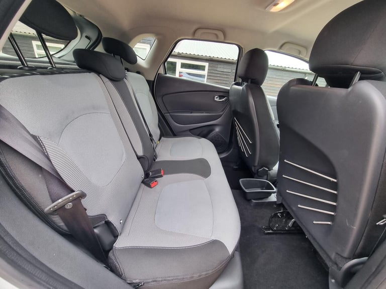 2014 Renault Captur 1.5 dCi ENERGY Dynamique S MediaNav Euro 5 (s/s) 5dr HATCHBACK Diesel Manual