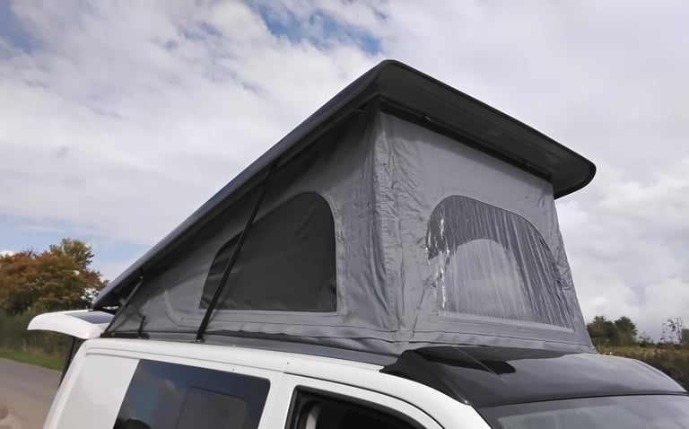 VW Transporter 140 Highline 4 berth 4 belt, top quality Camper conversion