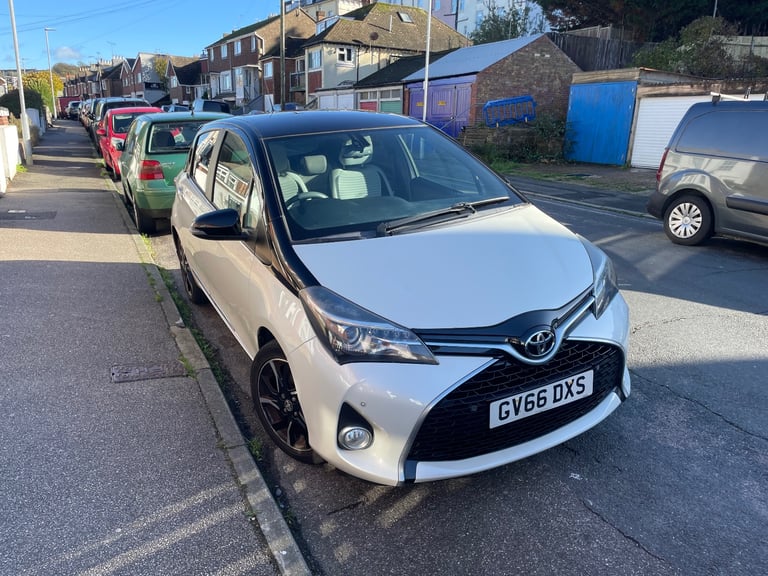 image for Toyota, YARIS, Hatchback, 2017, Manual, 1329 (cc), 5 doors